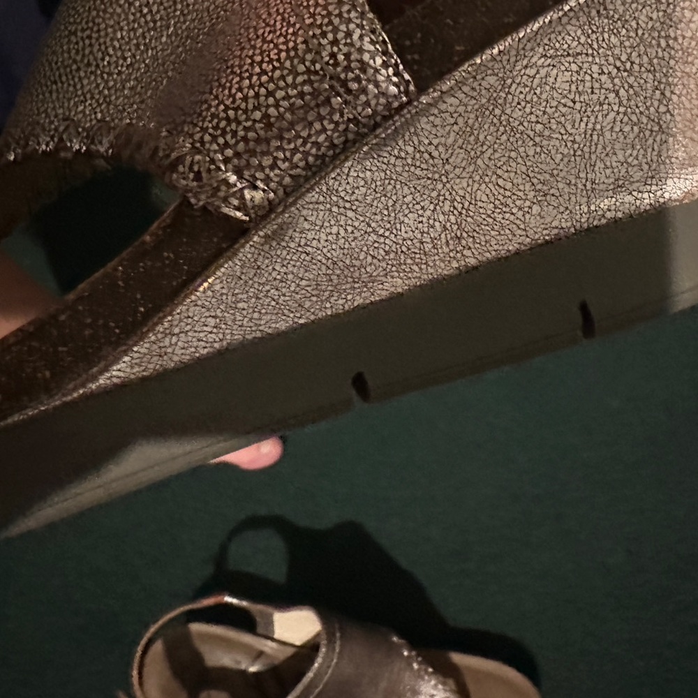 OTBT Brown Wedges - Picture 8 of 8